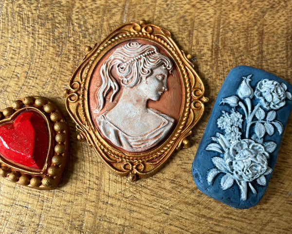 Iron Orchid Designs Cameo | IOD Mould