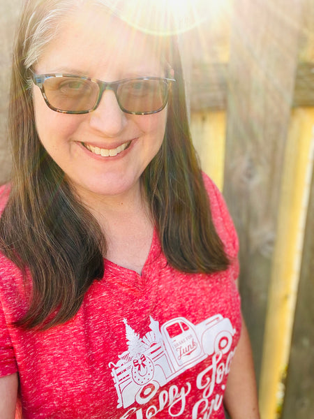Holly Jolly Junkin' Ladies V-Neck T-Shirt | Red
