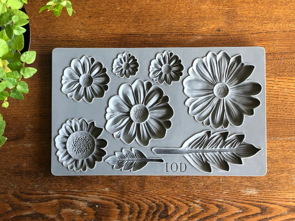 Iron Orchid Designs He Loves Me | IOD Mould