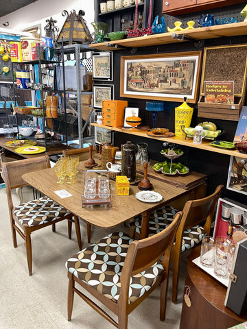 MCM Dining Table with 4 Chairs & 2 Leaves