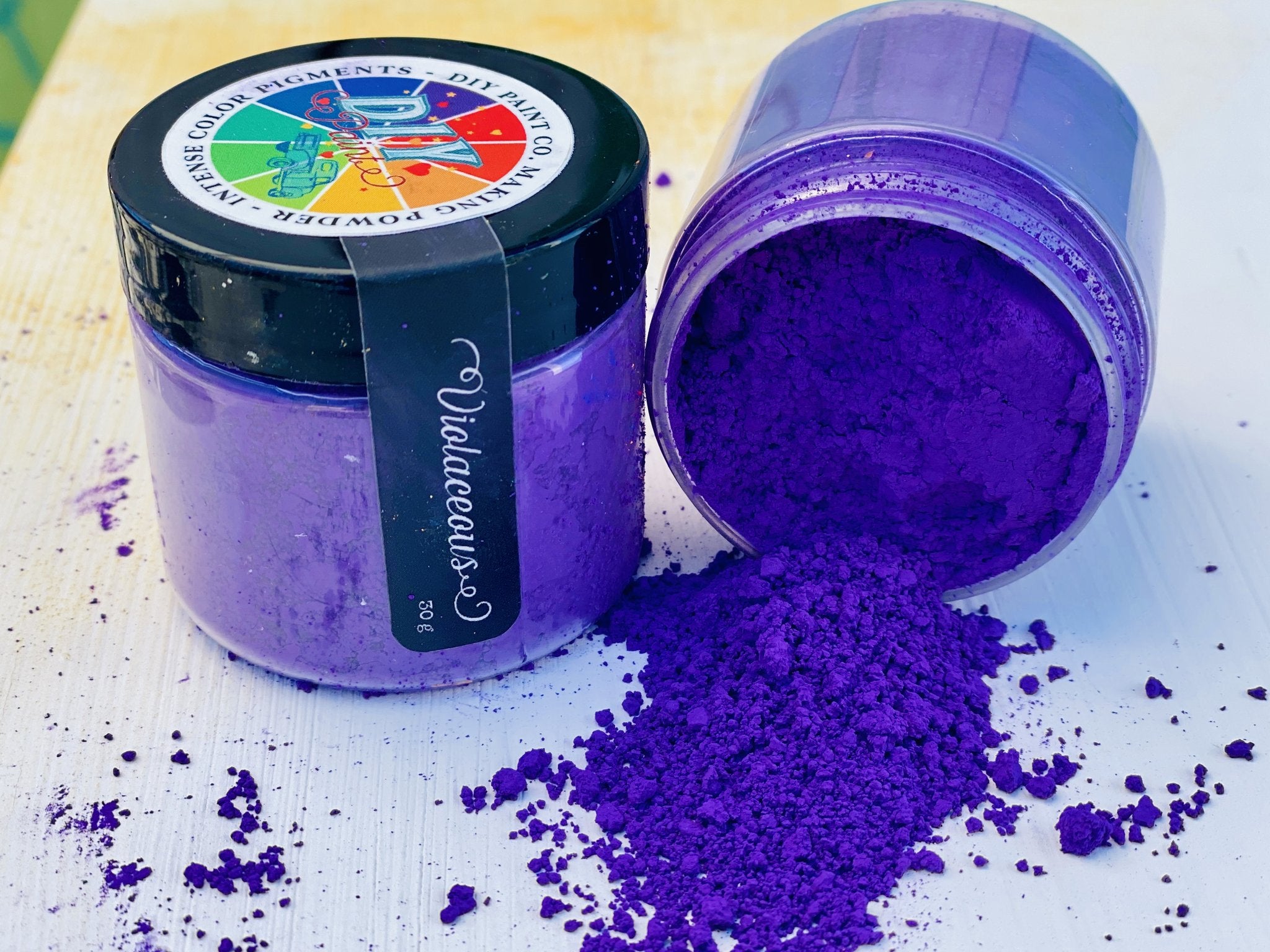 Violaceous / Making Powder DIY Paint